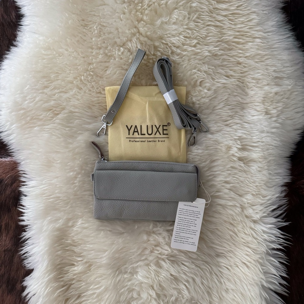 YALUXE Leather Wristlet Clutch Handbag Crossbody W/ RFID Blocking Light Gray